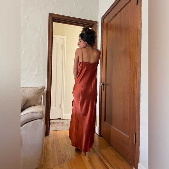 Banana republic silk slip dress - Picture 3 of 4